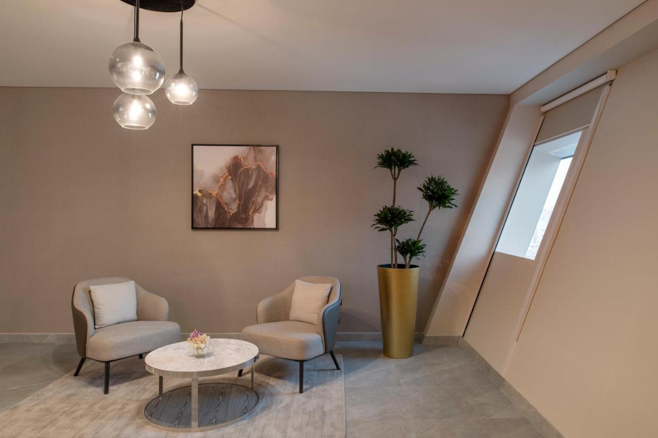 Steigenberger Residence Doha Exterior foto A staged living room