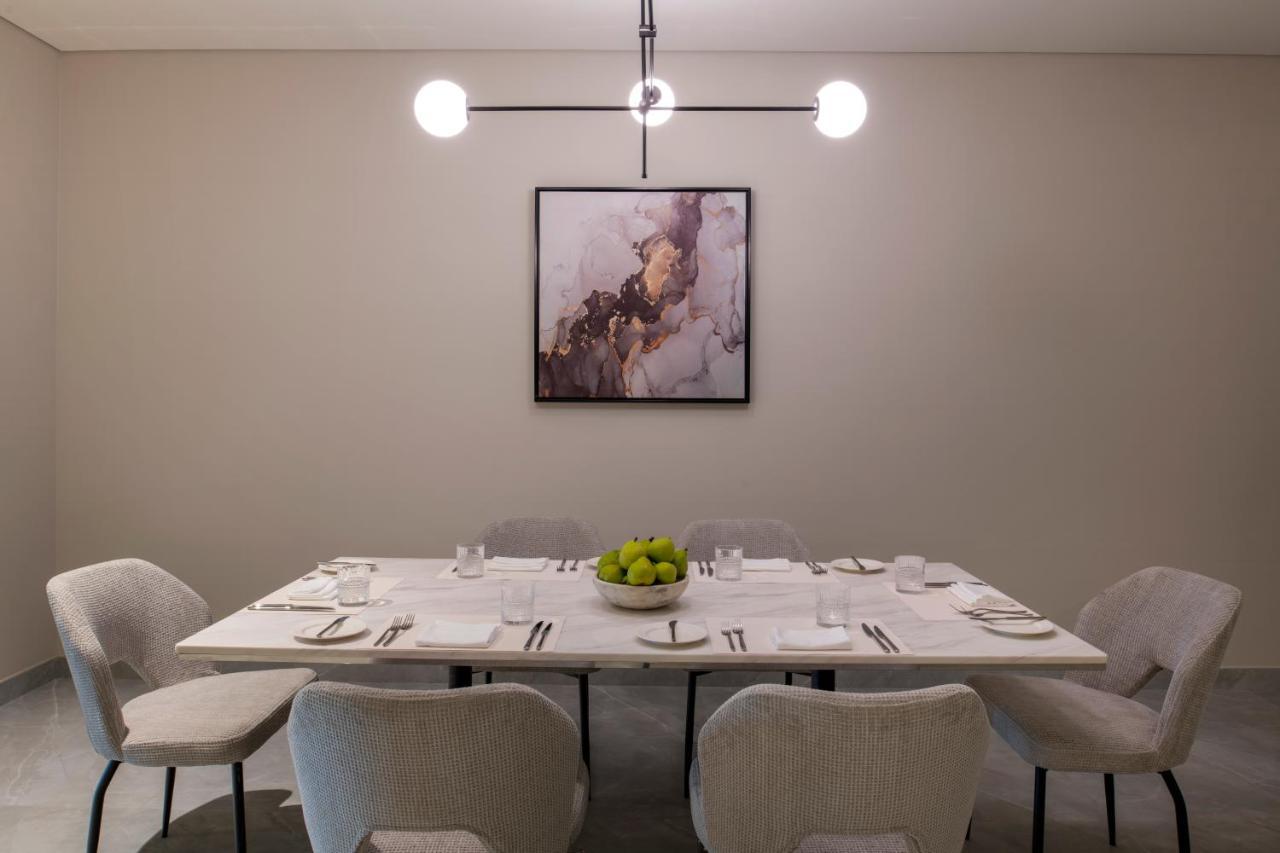 Steigenberger Residence Doha Exterior foto A dining room